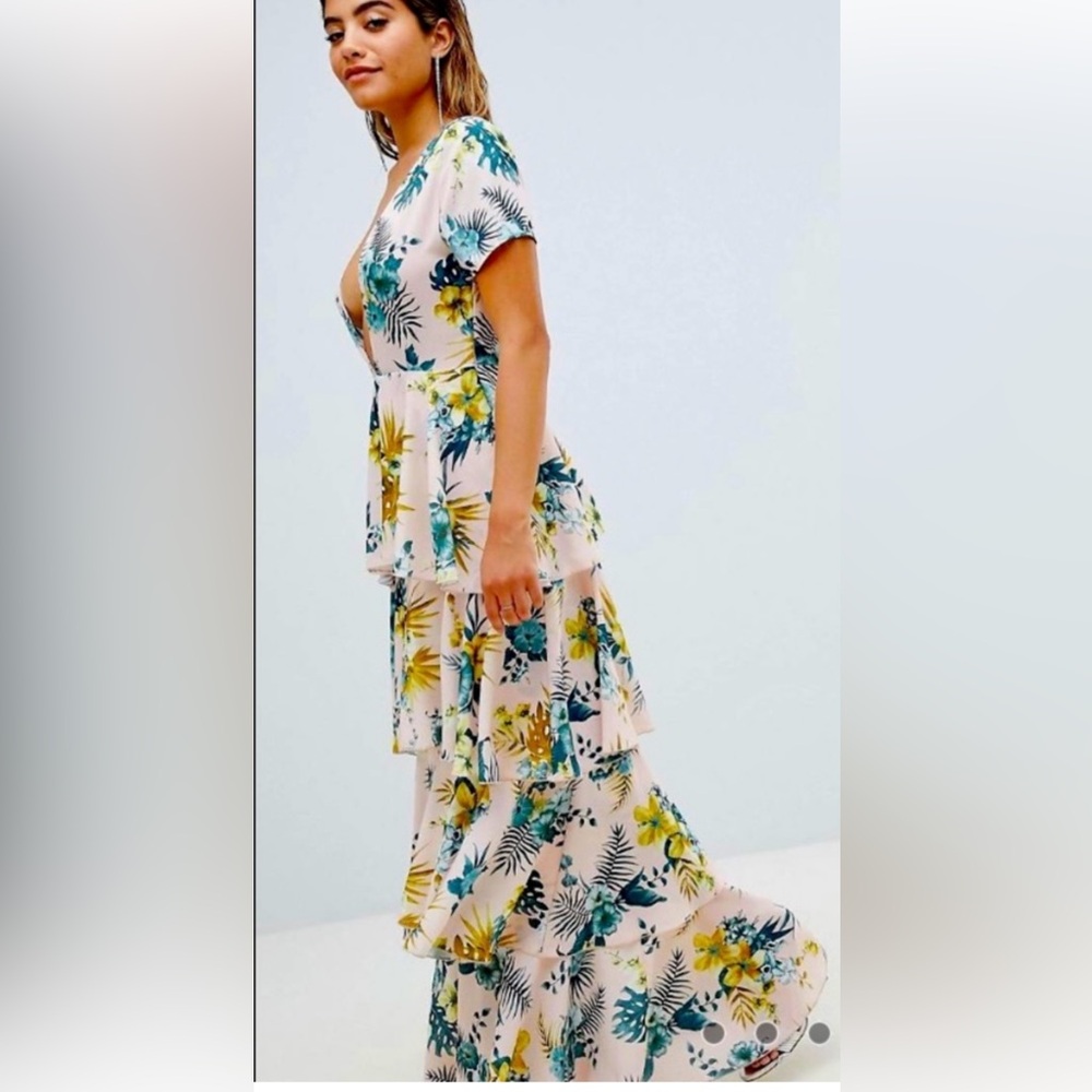 Misguided US 4Floral V-Neck Tiered Midi Dress in Blush with Green & Yellow